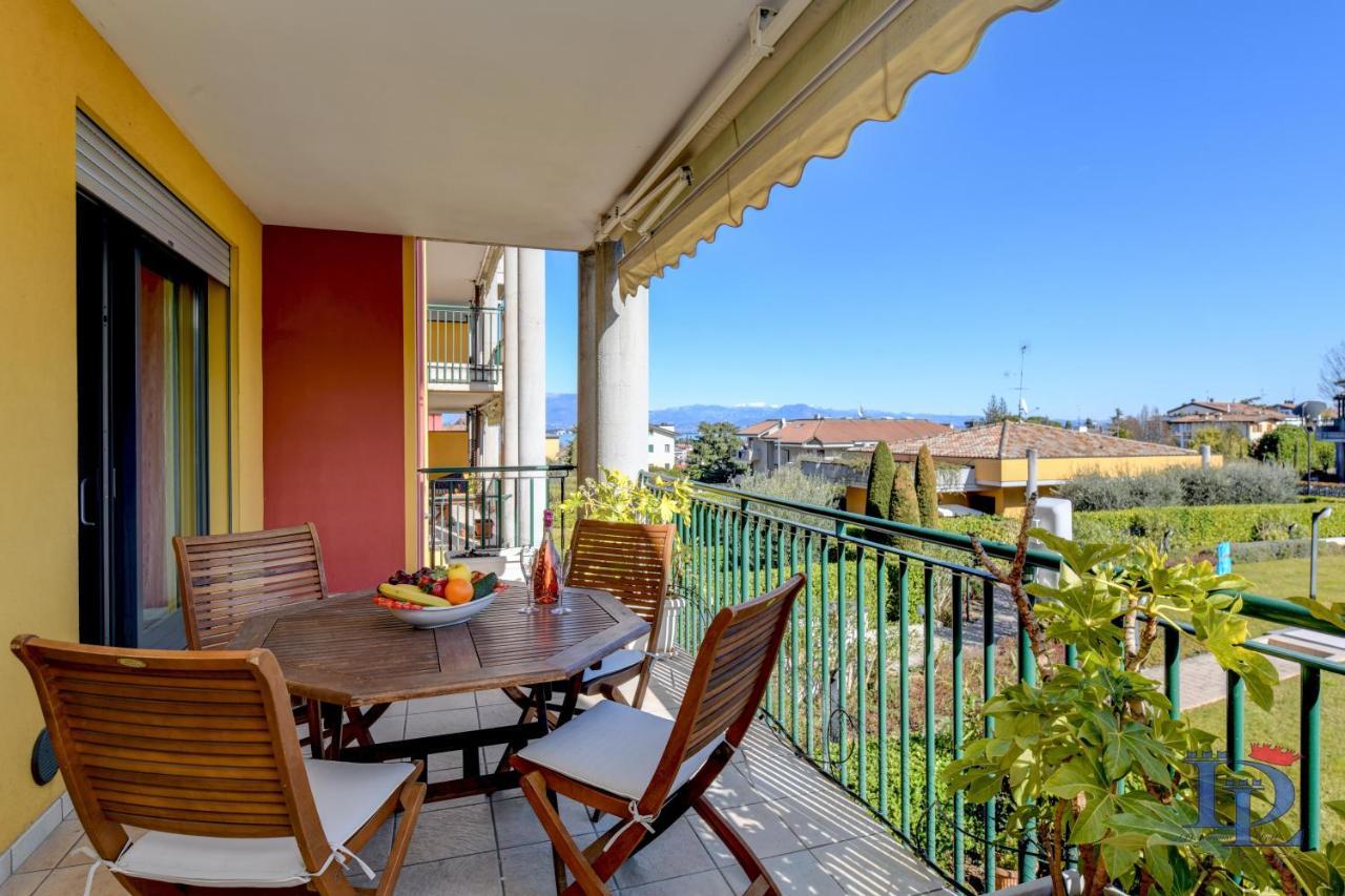 Desenzanoloft Official Partner Marriott Homes & Villas -Butterfly And 5 Pools Family Apartment Desenzano del Garda Dış mekan fotoğraf